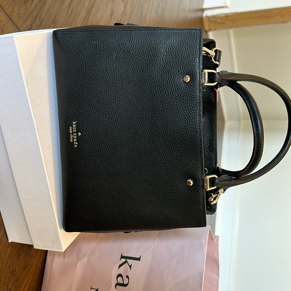 Kate Spade - Black - Leila pebbled leather - Medium.